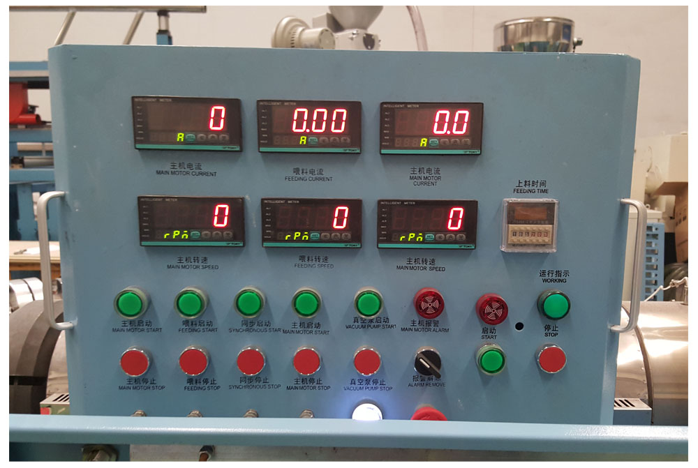 Application of temperature controller in plastic machinery industry